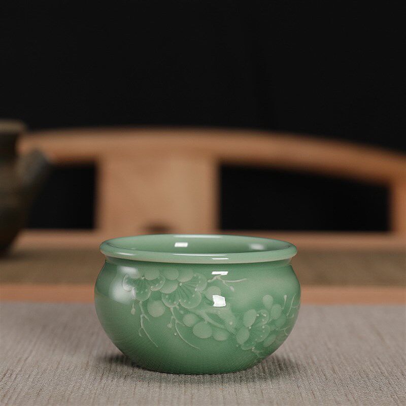 青瓷周连福弟窑朱砂胎花工茶杯具子青刻手陶瓷功夫茶梅主人杯收藏