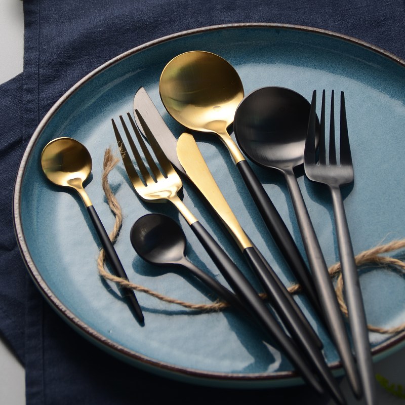 风格ns西餐刀叉勺葡萄牙黑金咖啡勺纯色拉丝牛排餐具