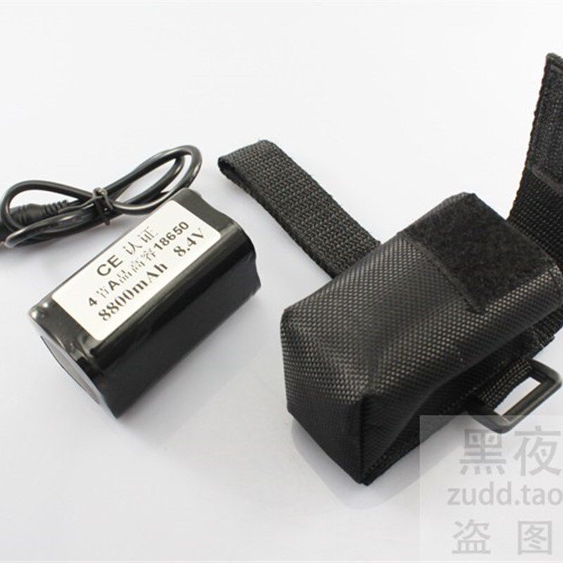 880自毫安电池组T6 L20行车前灯头灯专用0件 4节1865配 8.4V