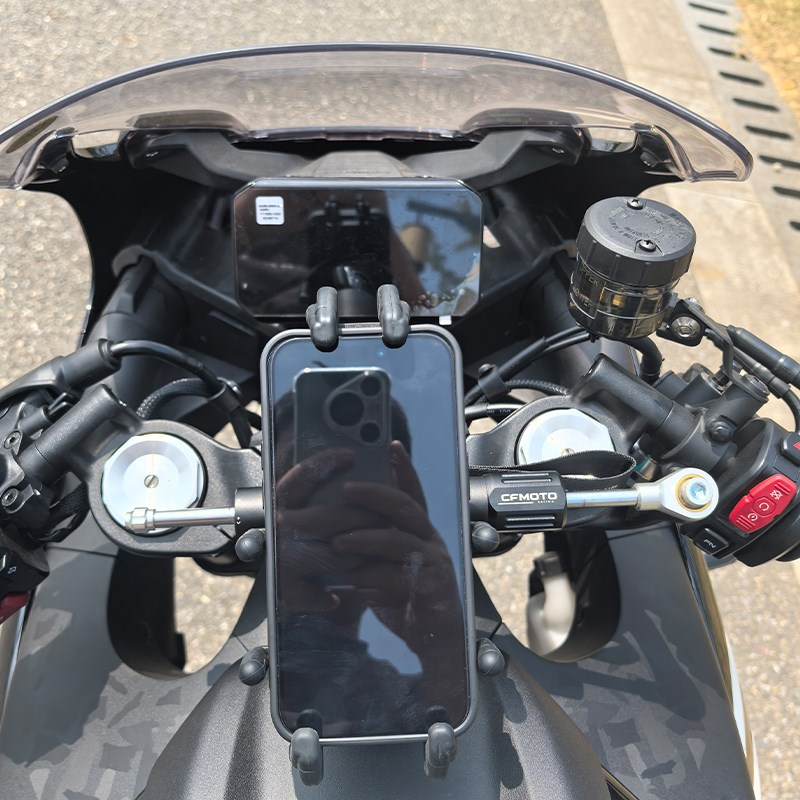 适配春风500SR VOOM摩托车减震手机支架导航防震骑行装备防抖螃蟹