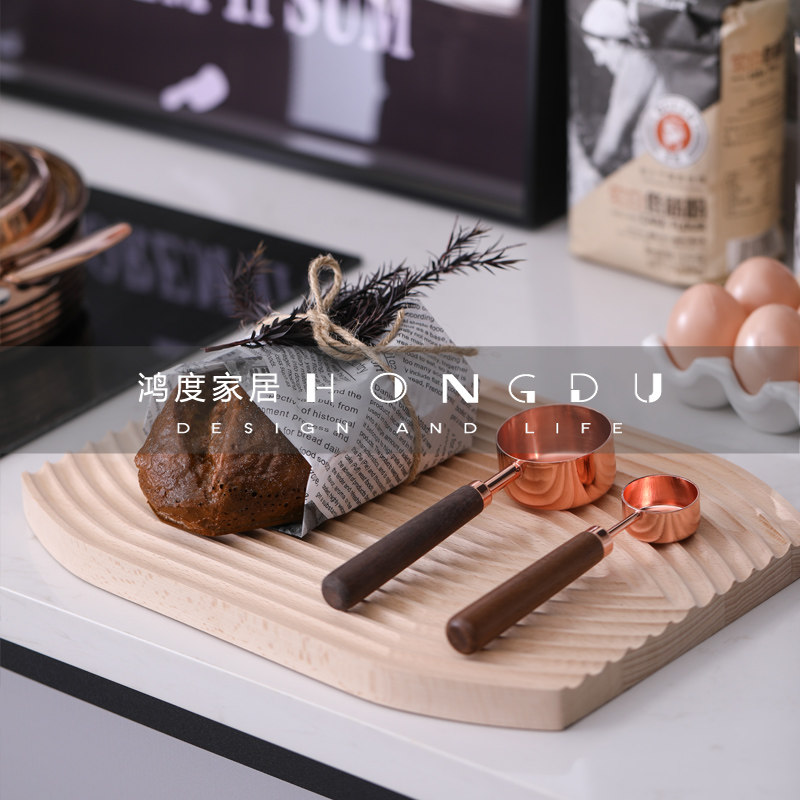 样板房间厨房整体橱柜饰品摆件软装搭配套装不锈钢锅具砧板装饰画