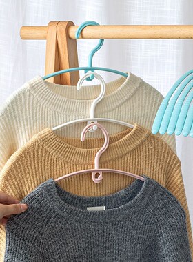 衣架家用挂衣服架子晾衣挂钩防肩角不起包防滑阳台塑料晒衣撑