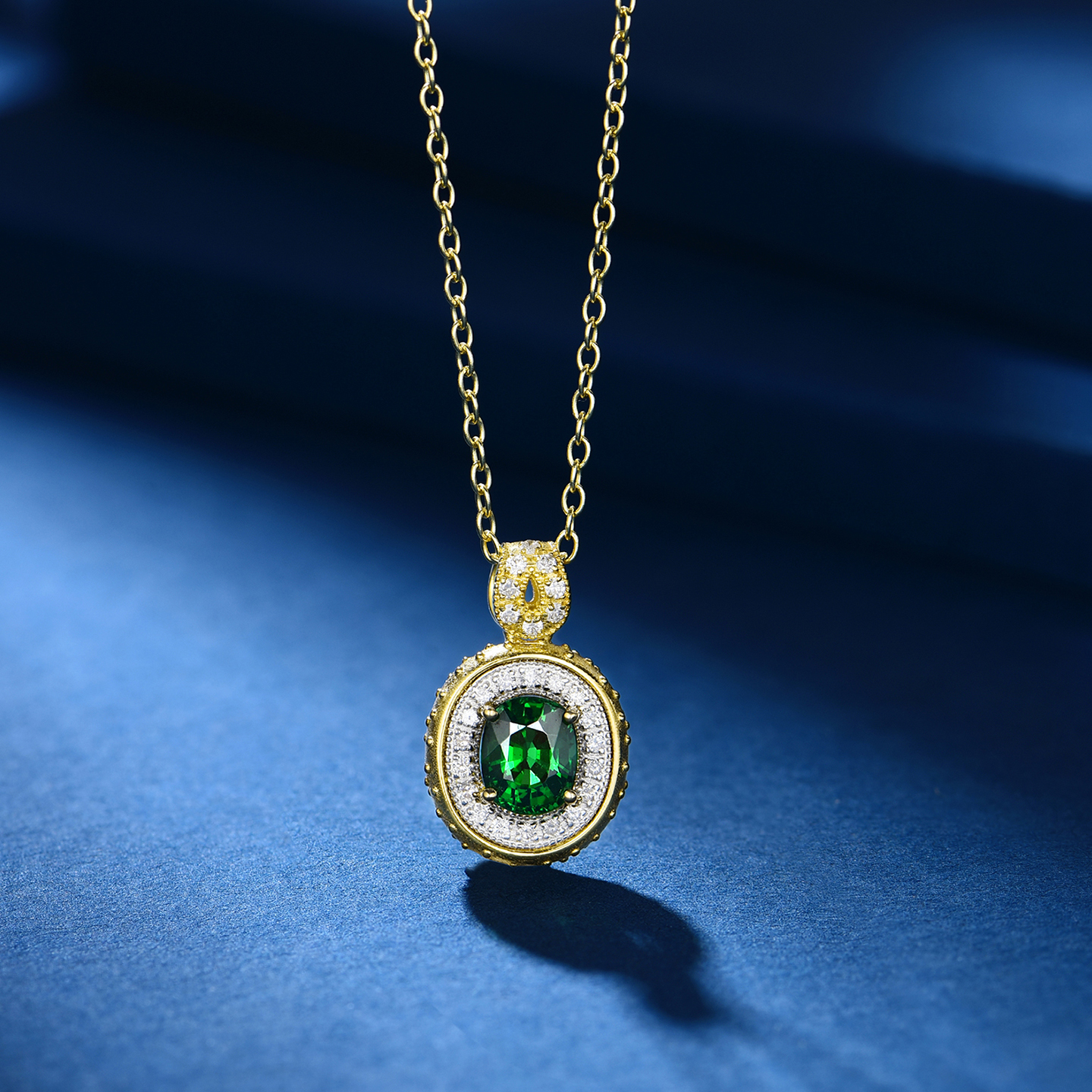 天然彩宝1.05克拉沙弗莱吊坠