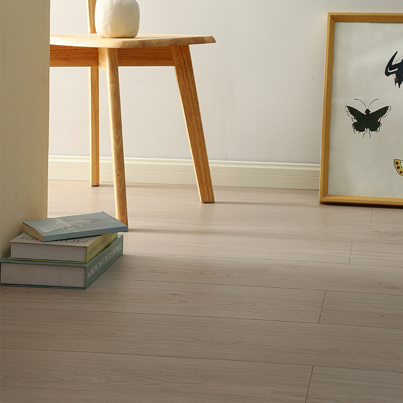 奶油风家用强化复合木地板1.5米大板锁扣防水耐磨环保地暖12mm