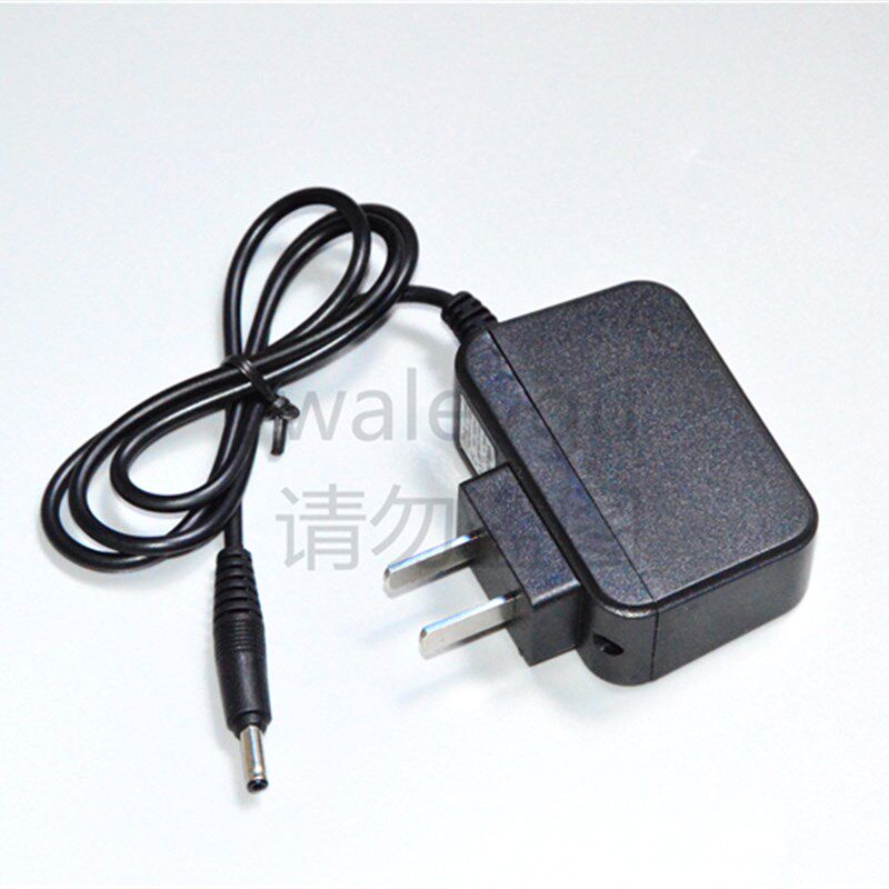锋彤 625 115 锂电LED头灯 10W 充电器