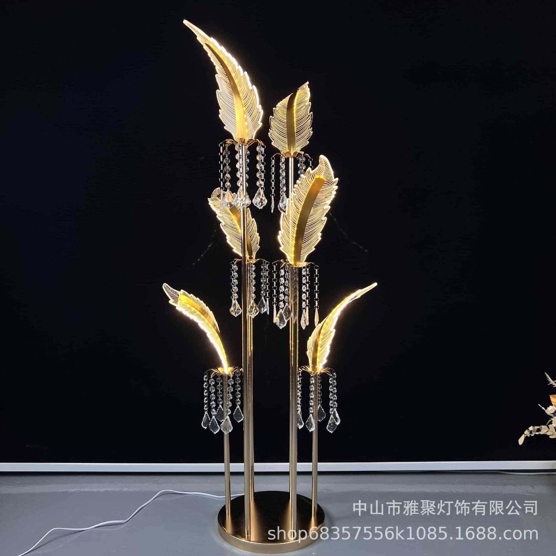 新款婚庆道具透明亚克力水晶羽毛路引婚礼酒店布置t台装饰摆件