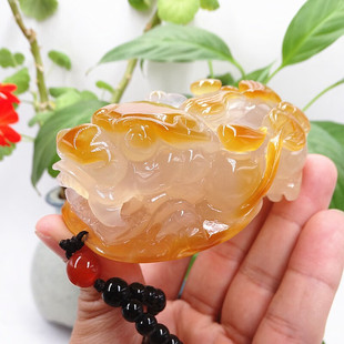 玛瑙玉髓貔貅手把件玉石文玩石头玉把玩原石摆件男士女士