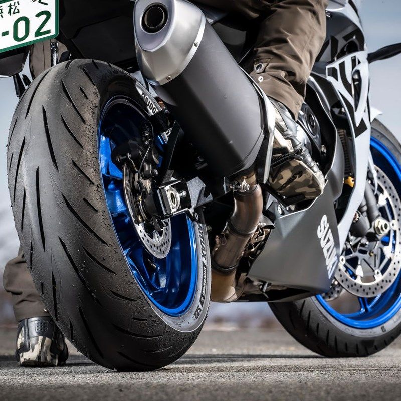 普利司通S22摩托车轮胎高端跑车胎子午线190 200 70 50 55 17M/C