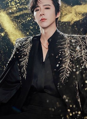 刘宇宁同款黑色重工烫钻西装男高级感痞帅垫肩演出西服时尚晚宴风