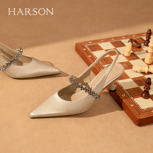 哈森2026新款尖头一字带水钻饰带包头后空凉鞋高跟鞋女HWM260112
