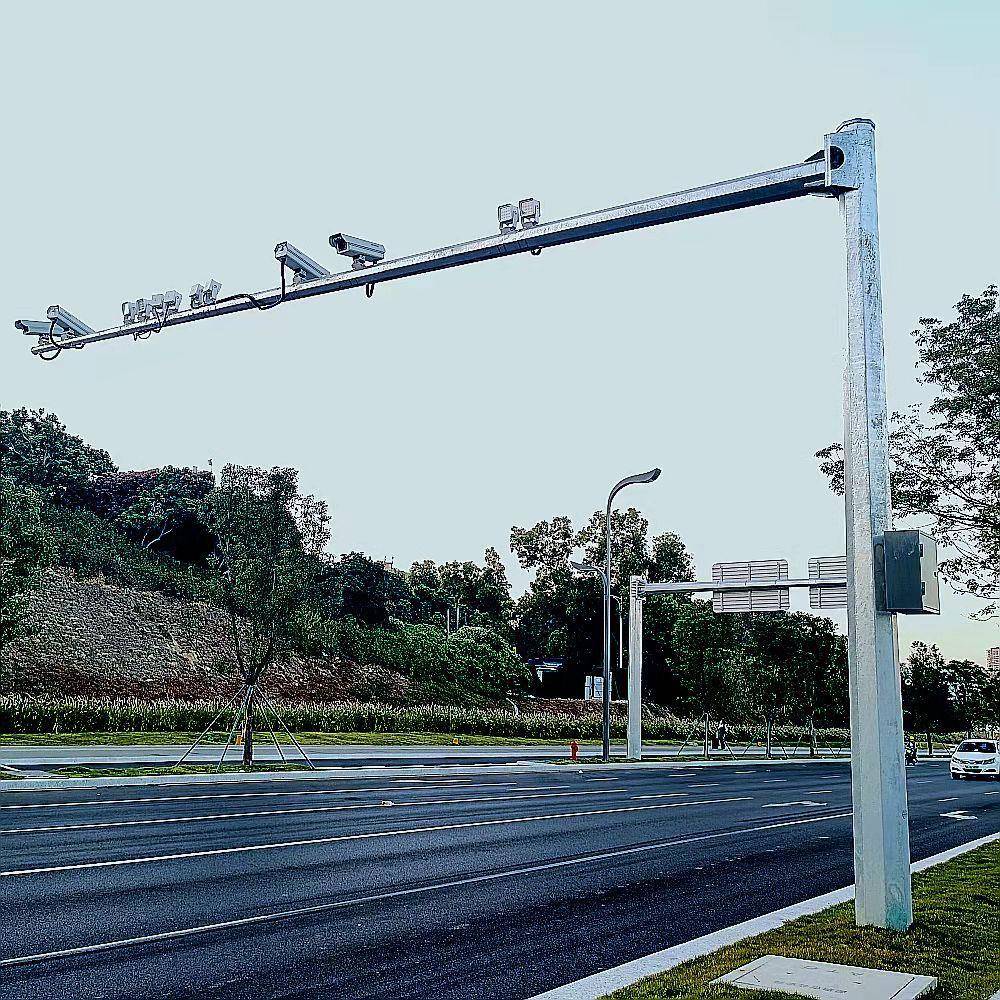 监控杆安防设备器材交通信号灯杆红绿灯杆道路社区道路监控立柱