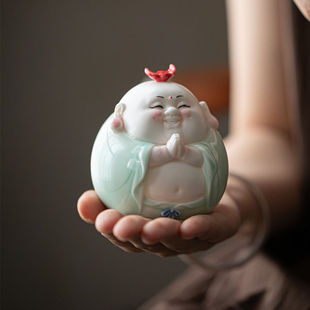 创意陶瓷弥勒佛摆件家居客厅茶室桌面招财大肚笑佛禅意装饰工艺品