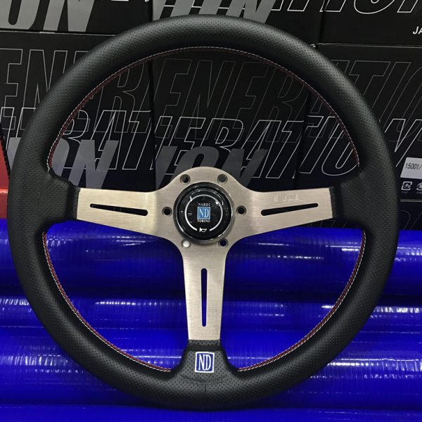 D孔真皮方向盘 改装赛车方向盘 14寸小凹汽车改装通用型 方向盘