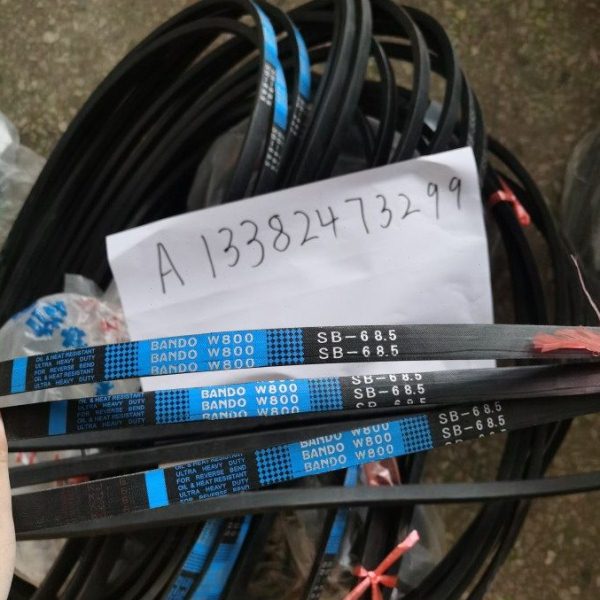 潍柴雷沃RG70领航版履带收割机配件 行走皮带SB68.5、三根为一套