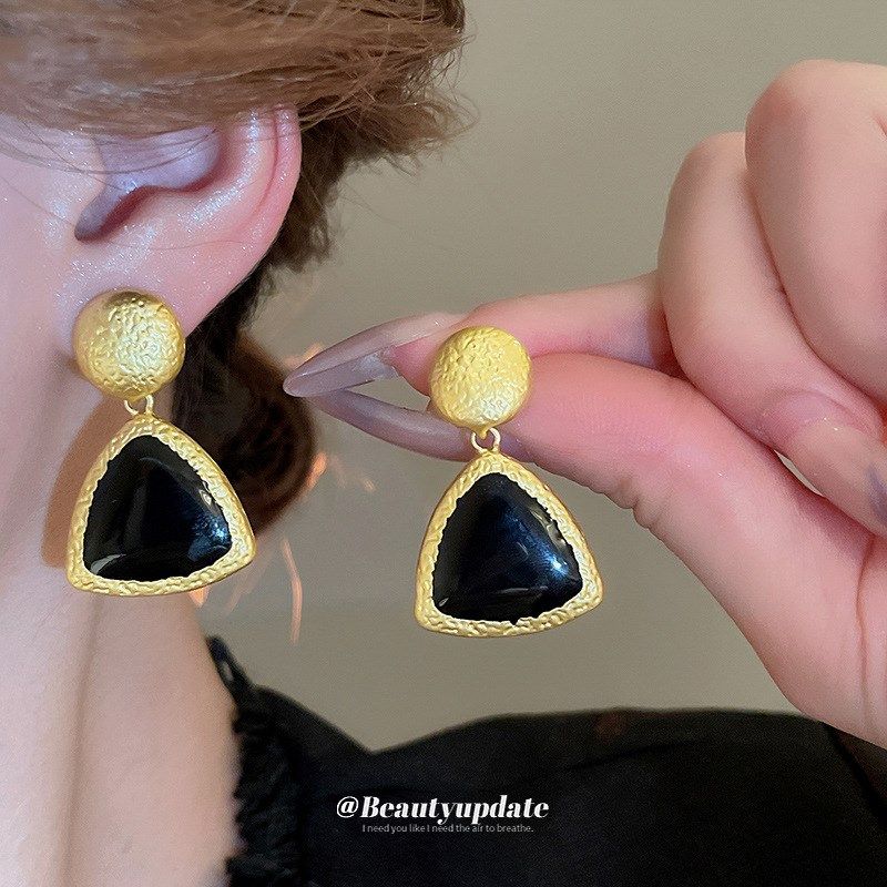 中古黑色撞色几何耳环手链项链套装轻奢气质手环复古通勤饰品配饰