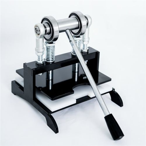 手动模切机刀模冲压机q小型手动冲床皮革样品裁剪下料机小型裁切