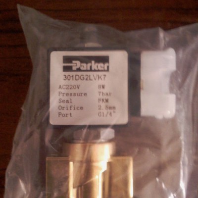 美国派克PARKER三通阀301DG2LVK7(可通真空/1/4口径)AC110V