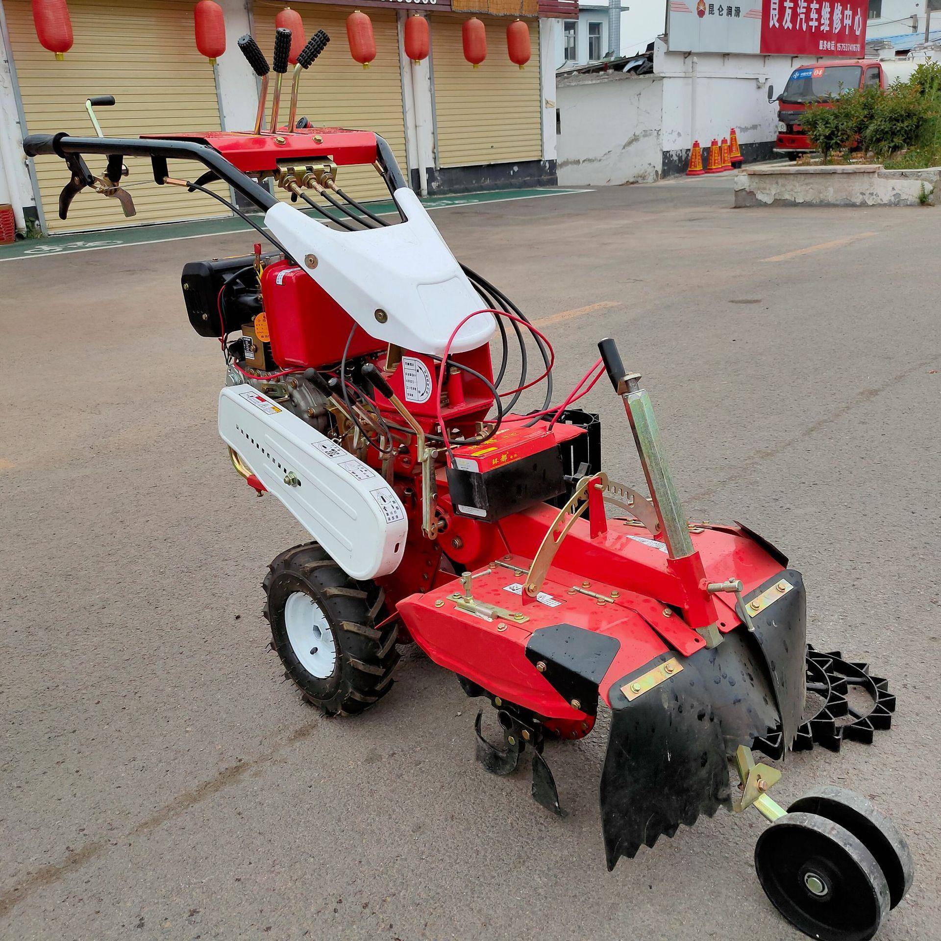 小型四驱后旋微耕机一机多用田园管理机花生种植起垄机供应出售