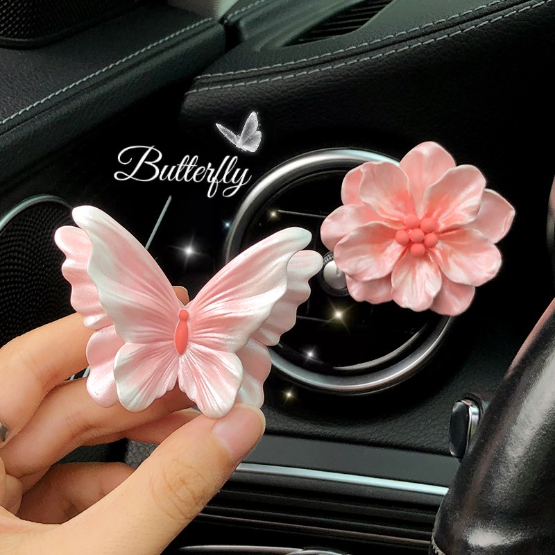 蝴蝶车载香薰香水汽车空调出风口装饰山茶花车内饰品摆件扩香石女