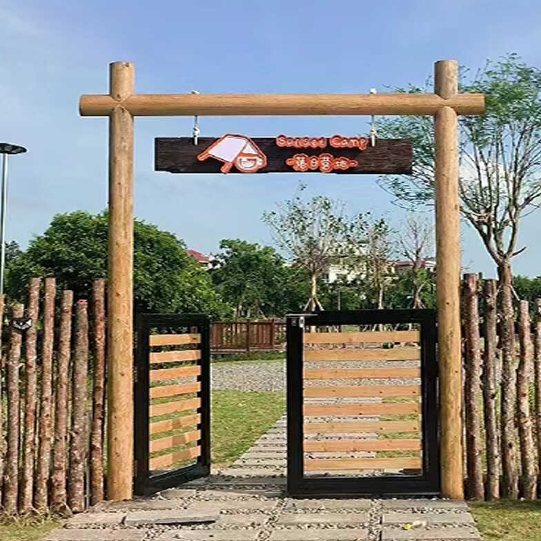 户外露营门头拱门木架营地大门民宿房车轻奢野营树干门头创意拱门