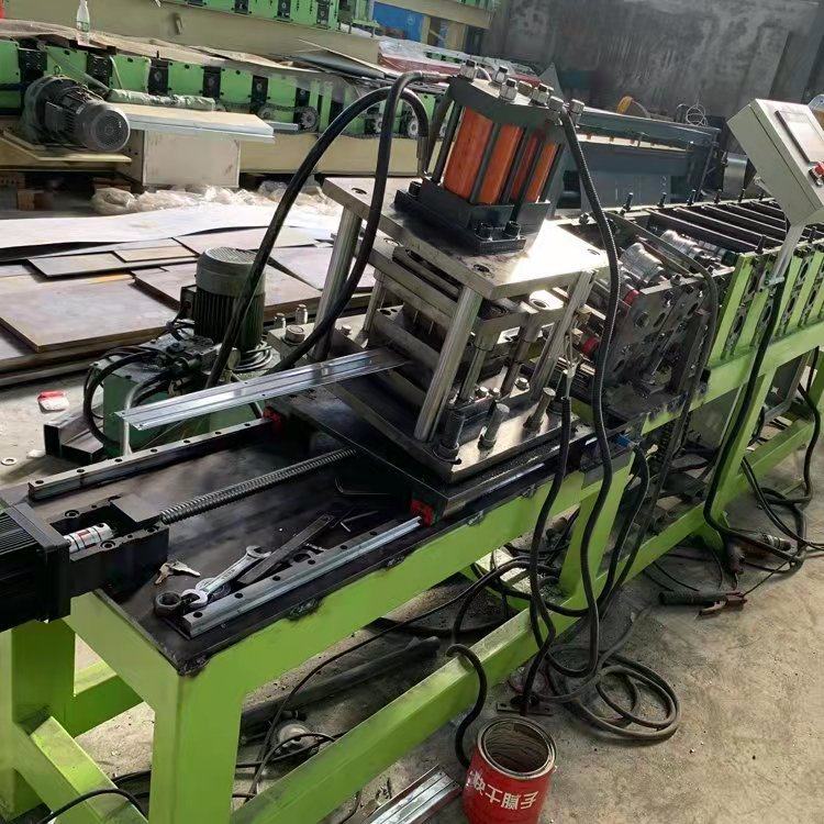 国华 锌钢防雨全自动百叶窗设备75mm百叶窗成型机全自动压瓦机,五金/工具,折弯机,淘宝优惠券,粉丝福利购,淘宝优惠卷