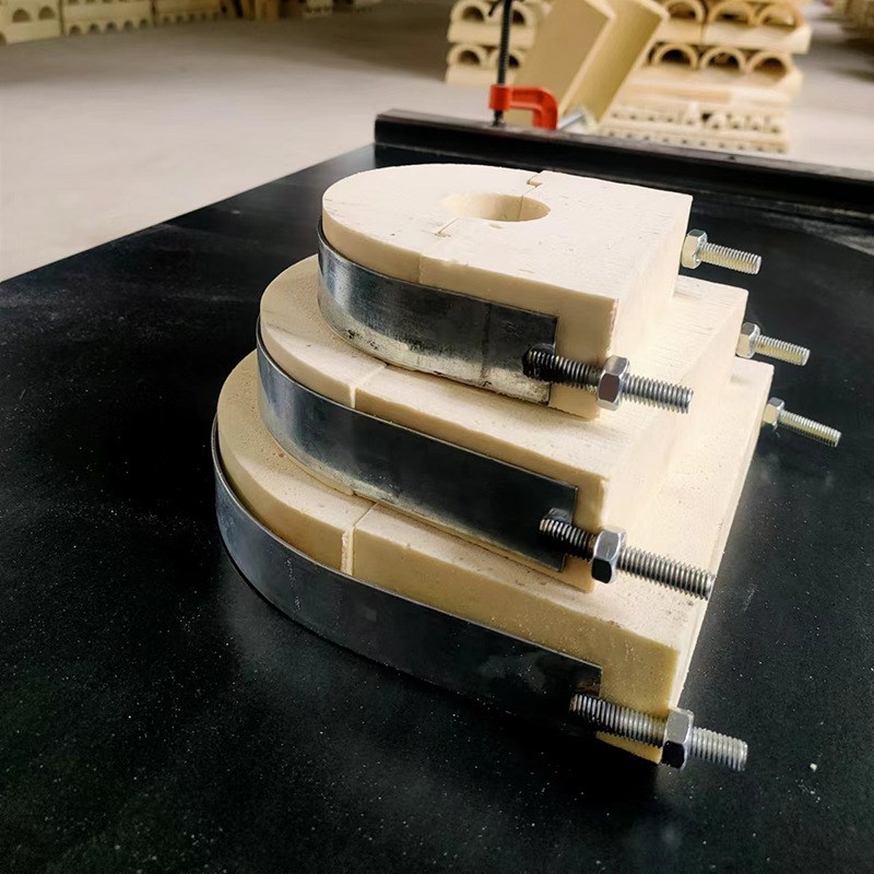 管道滑动管托支吊架聚氨酯保冷蛭石隔热管托支架固定导向T型支座