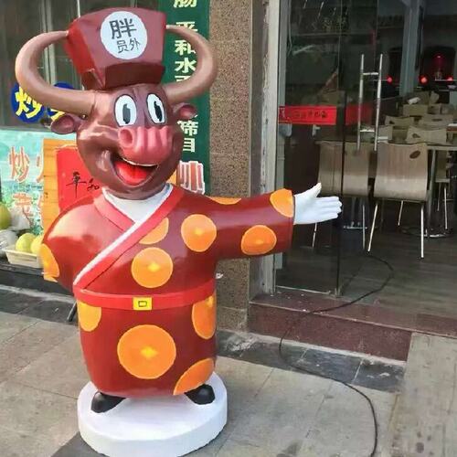 牛排店人气雕塑牛肉面火锅店餐厅饭店卡通牛定制迎宾羊公仔摆件