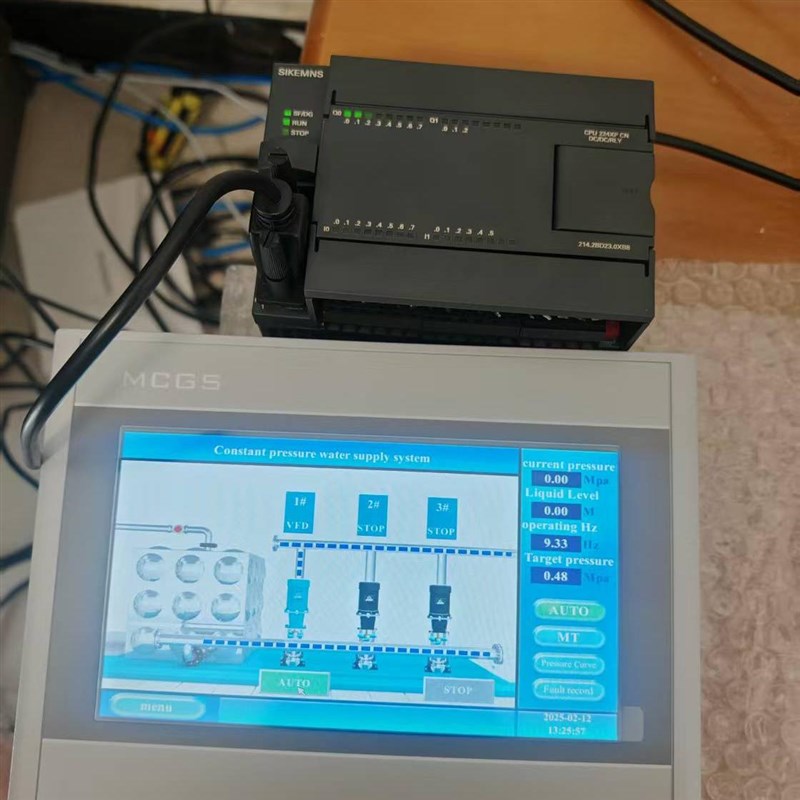 英文版恒压供水控制器一拖五分体带PLC485通讯出口版供水控制器