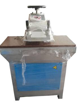 DL-16/18大功率液压摆臂下料机摇臂式裁断机