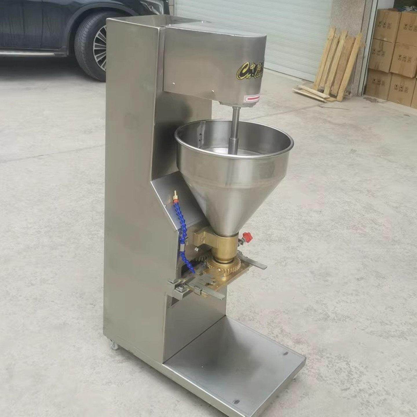 商用全自动多功能不锈钢牛肉丸鱼丸机家用猪肉贡丸出丸子成型机