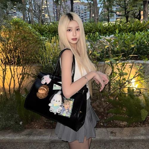 黑色油蜡皮大容量托特包追星女孩演唱会藏相机支架手提包应援包