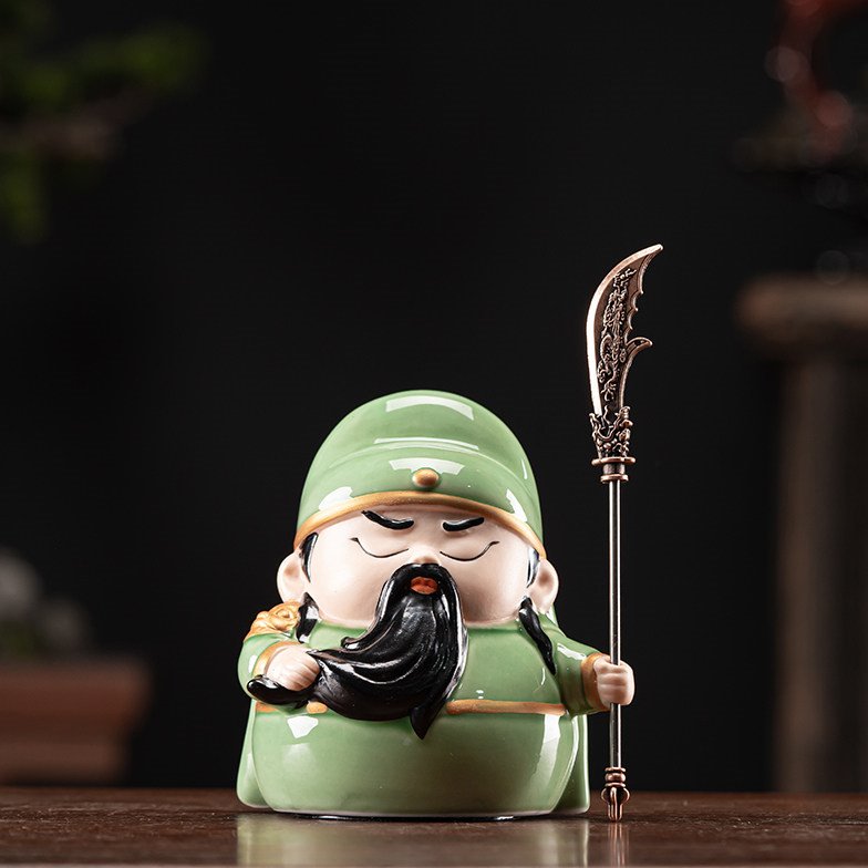 汽车摆件Q版关公武圣关羽车载高档车内中控台保平安关二爷装饰品