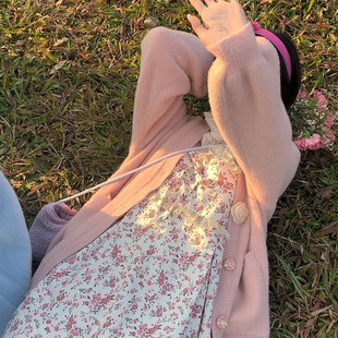 【ILE 乱糟糟i】[花房心事] 仿貂绒毛温柔开衫外套+碎花吊带裙