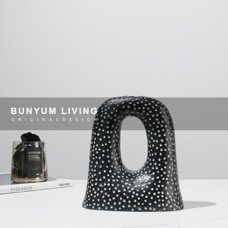 本与简约售楼处样板房间家居餐桌面艺术烛插S烛台软装饰品摆件