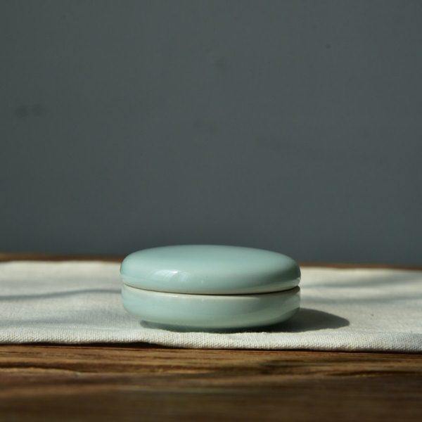 涵青堂高档陶瓷印泥盒小号龙泉青瓷扁状印泥缸可爱粉盒瓷缸收拾盒,文具电教/文化用品/商务用品,文房四宝,淘宝优惠券,粉丝福利购,淘宝优惠卷