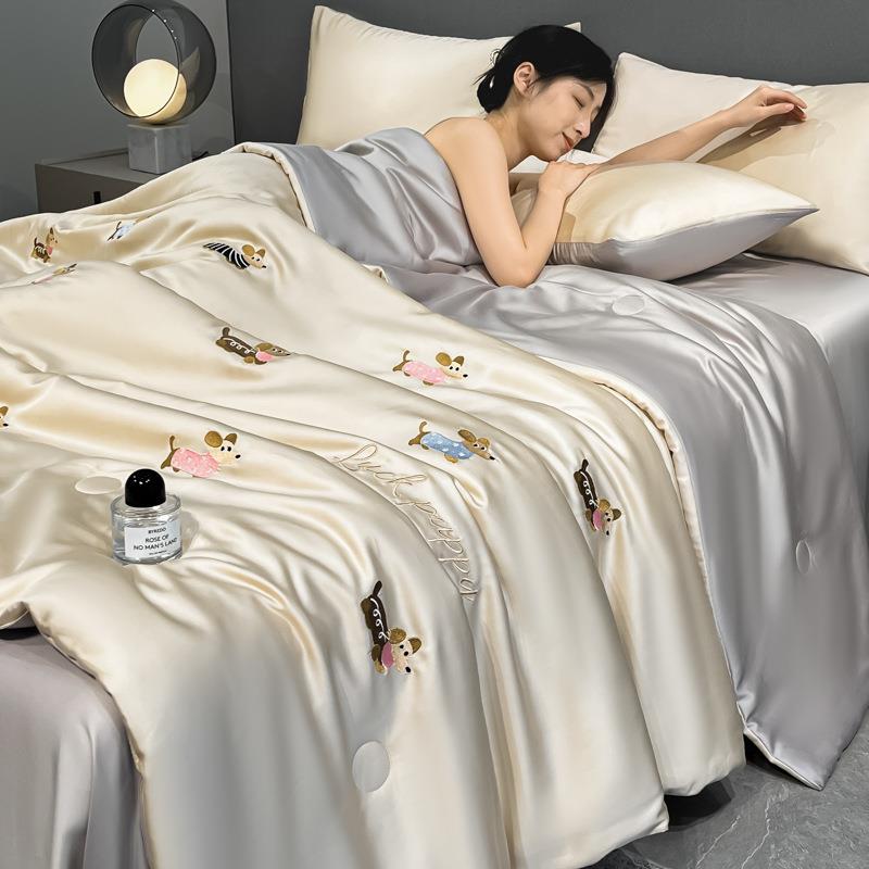 轻奢冰丝夏凉被床上四件套夏天丝滑裸睡刺绣被芯床品床单三件套
