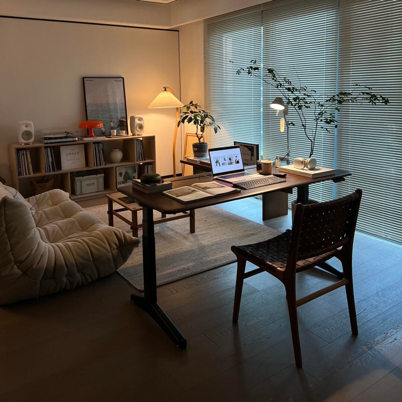 家用可升降桌实木电动书桌电脑桌黑胡桃木学习桌长工作台智能升降