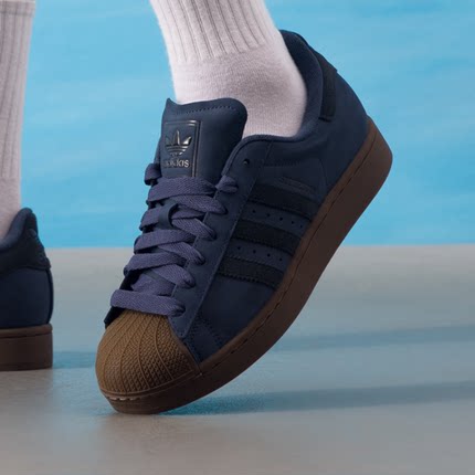 秋正品阿迪达斯ADIDAS三叶草男女款低帮百搭运动休闲板鞋JQ3226