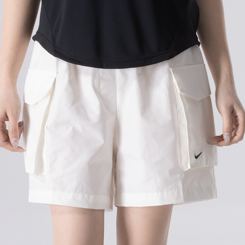 正品耐克NIKE女款运动简约百搭透气宽松休闲户外梭织短裤HM6983