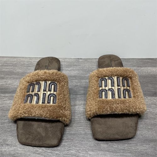 断码处理复古方头毛毛鞋女鞋子外穿秋冬季网红爆款百搭毛绒棉拖鞋