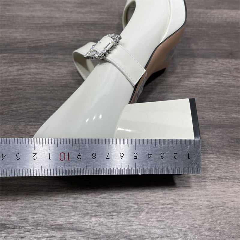 断码处理春季款玛丽珍真皮一字扣带法式方头粗高跟通勤浅口单鞋女