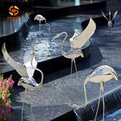 园林景观不锈钢镜面仙鹤户外雕塑售楼处展厅水池装 饰摆件艺术品