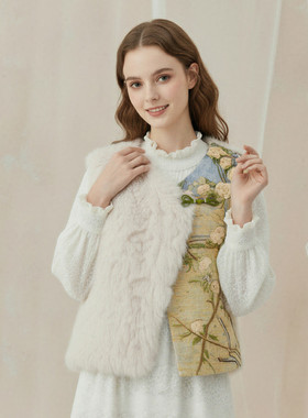 梵高玉沙融雪白色毛绒马甲上衣冬季毛绒软糯无袖坎肩背心女