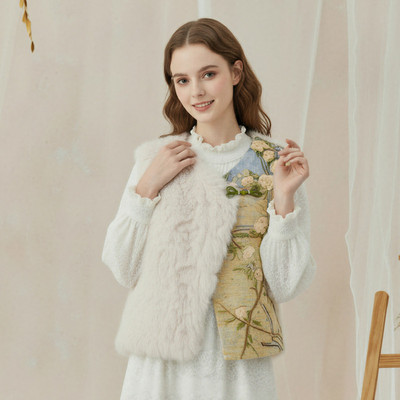 梵高玉沙融雪白色毛绒马甲上衣冬季毛绒软糯无袖坎肩背心女