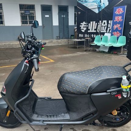 适用于号电动摩托车E300PE300mk2原厂护杠保险杠后货架防摔杠护杠