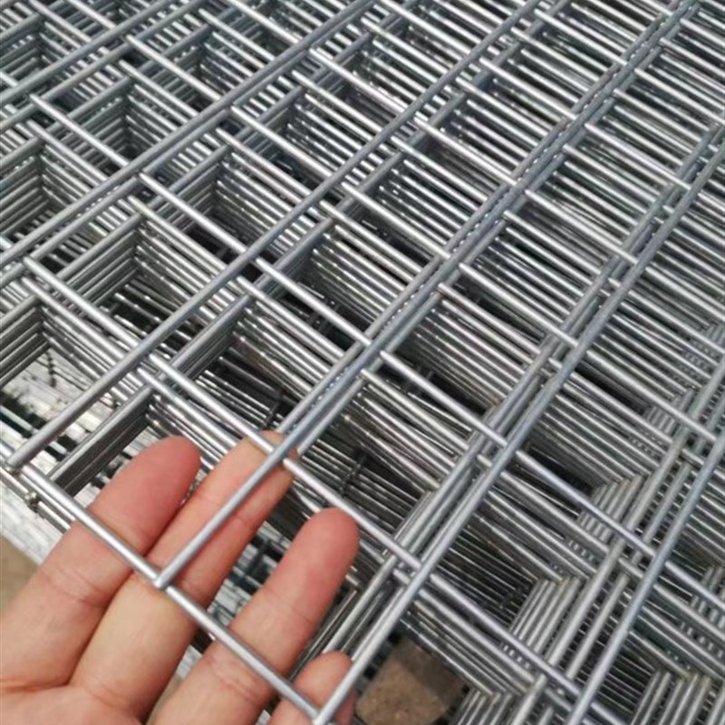 镀锌铁丝电焊黑网加粗围栏养殖防护网格狗笼钢筋建筑钢丝装饰浸塑