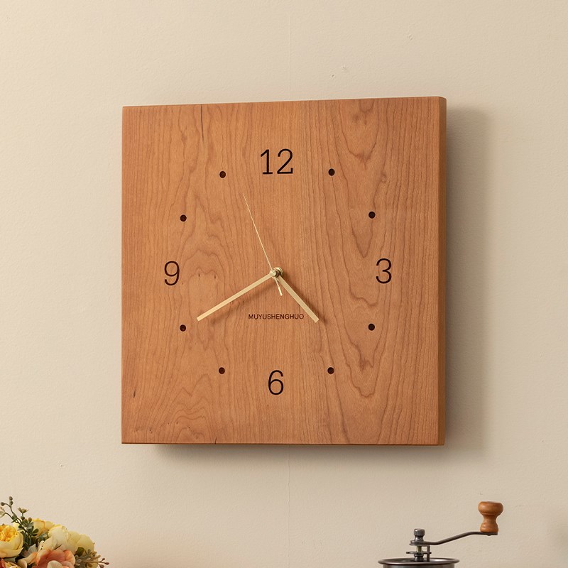 樱桃木表极简风实木整木原木客厅北欧创意轻奢挂V钟静音方形座钟