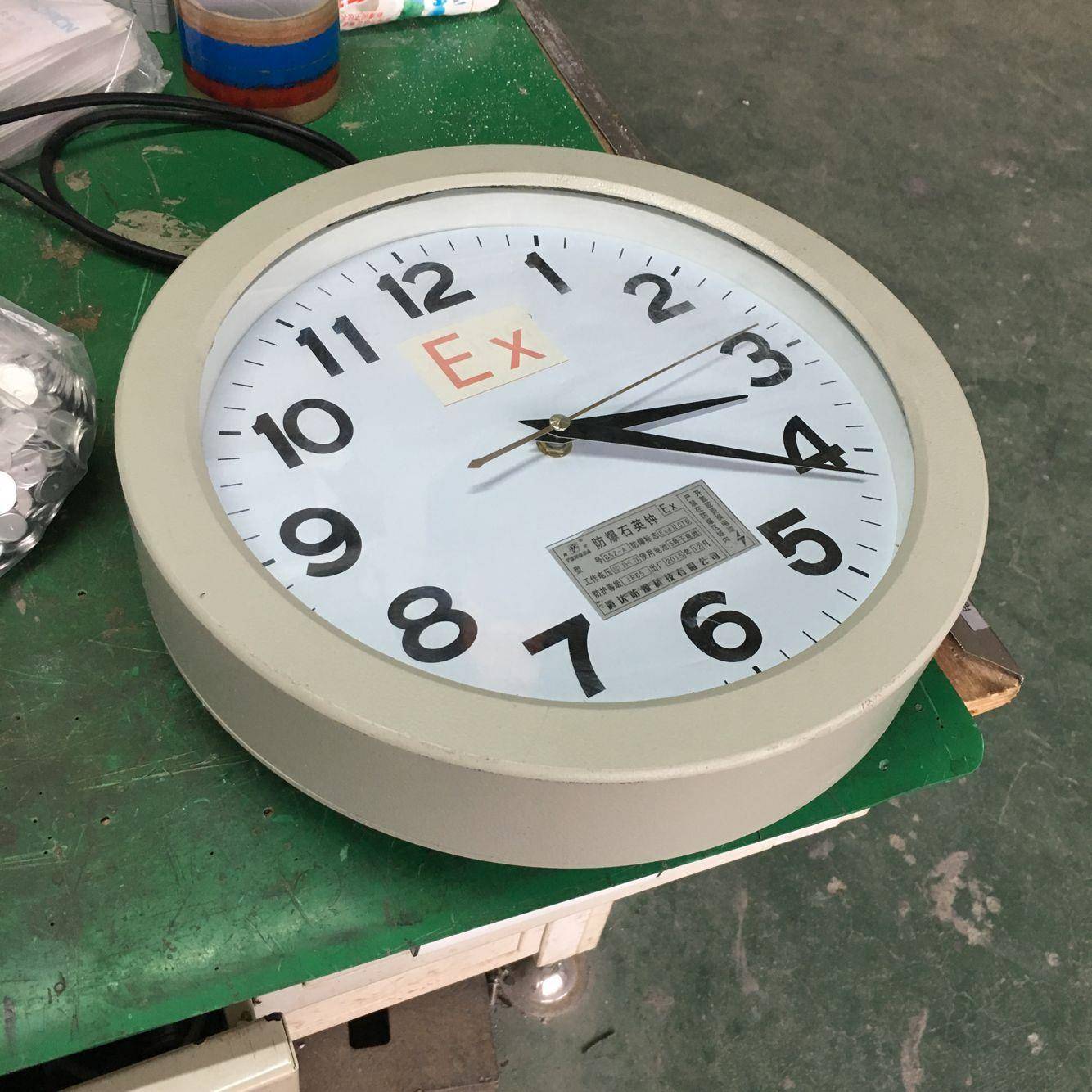 腾达BSYZ-ⅡC圆形防爆石英钟加油站电子钟化工厂数码钟耐用