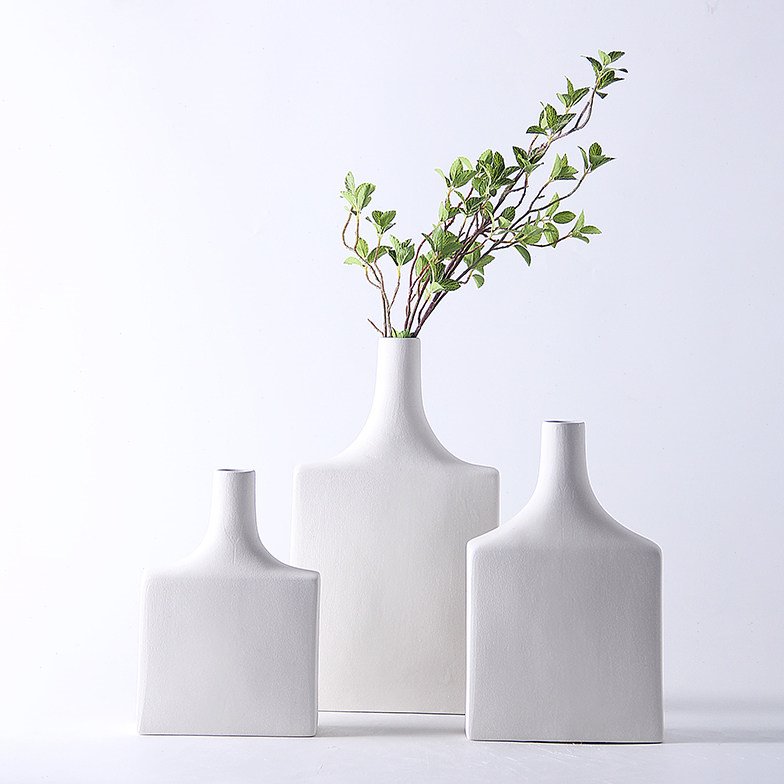 现代北欧极简约白色陶瓷花器细口干花插样板间玄关电视柜卧室花瓶