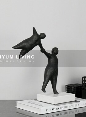 极简欧创意拉手雕塑大理石底座z售楼处样板间房软装饰品人物摆件